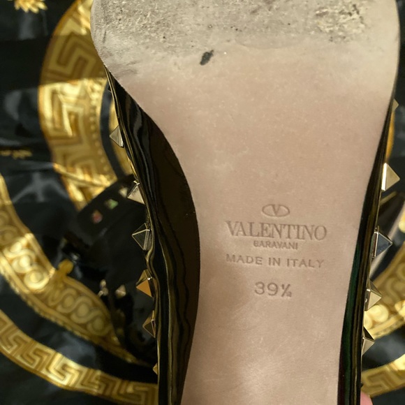 Valentino Rockstud bootie heels. Size 39.5 - Picture 10 of 13